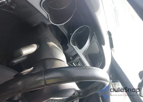 2009 Audi A5 3.2L z USA, uszkodzony, nr VIN WAUDK78T29A024162